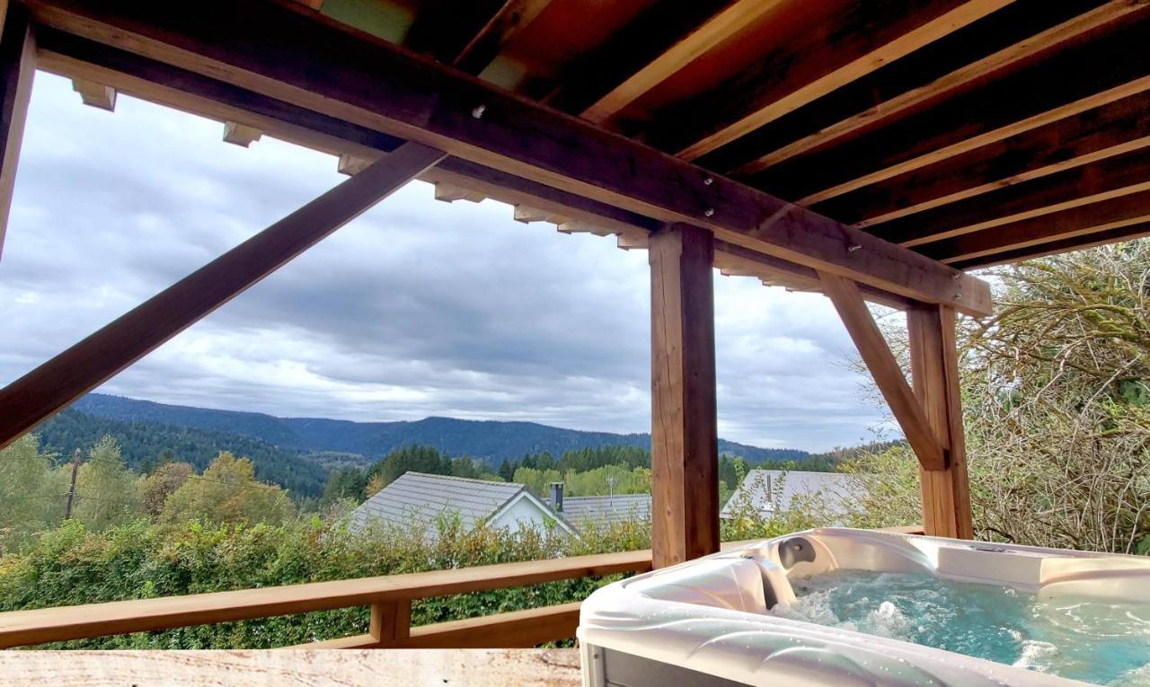 Gite Panoramique Et Spa De Liezey La Source Liézey Exterior photo